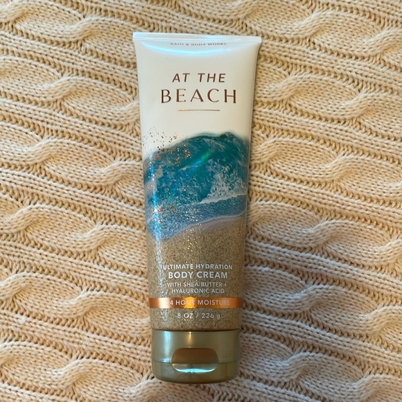NWT Bath & Body Works At the Beach body cream. Tube 8 oz moisturizer hydrating - Picture 1 of 7